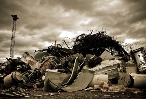 Efficient home clearance process being executed